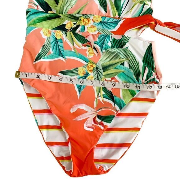 TRINA Costa De Prata Reversible Bandeau One-Piece Swimsuit! Style #: TT0NG08 - Picture 4 of 8